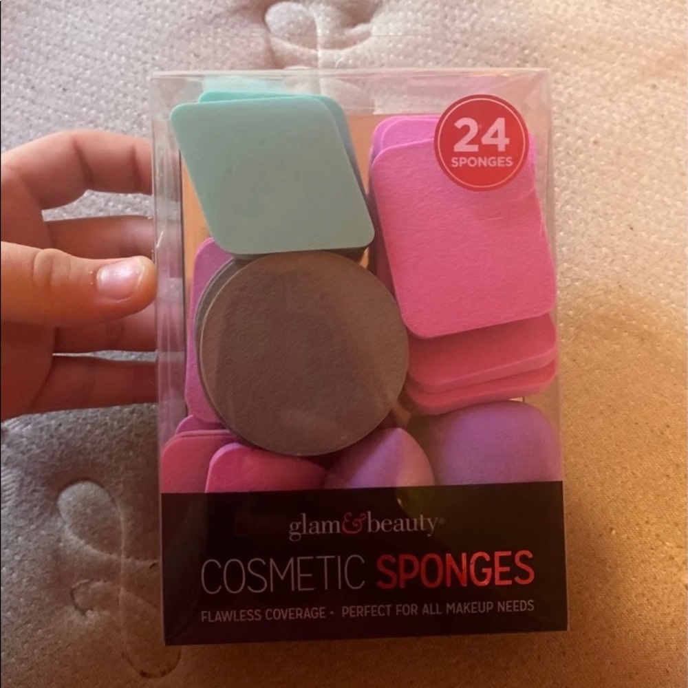Cosmetic sponges